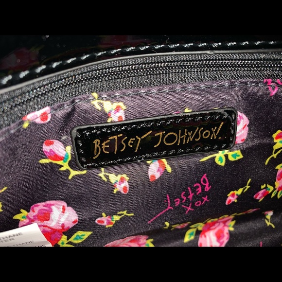 Betsy Johnson patent leather evening bag, black 🖤 - Picture 5 of 8
